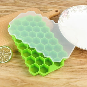 BPA Free Honeycomb Ice Cube Tray 37 Cubes Silicone Ice Cube Maker Mold With Lids For Ice Cream Party Whiskey Cocktail Cold Drink
